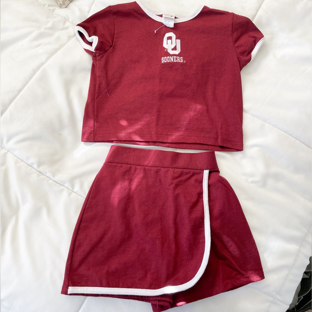 OU Outfit - Picture 2 of 7